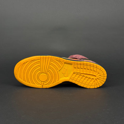 Nike SB Dunk High Iron Man