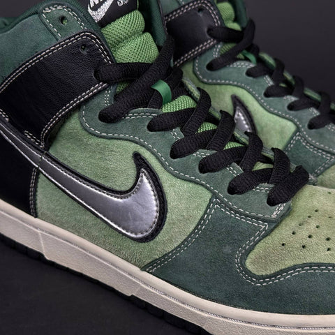Nike SB Dunk High Brut