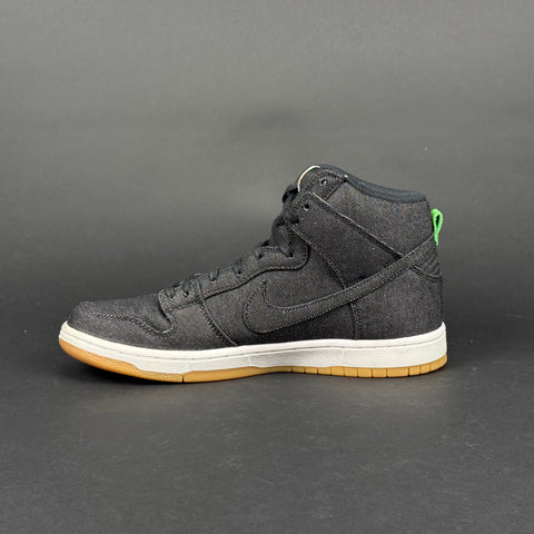 Nike SB Dunk High Momofuku