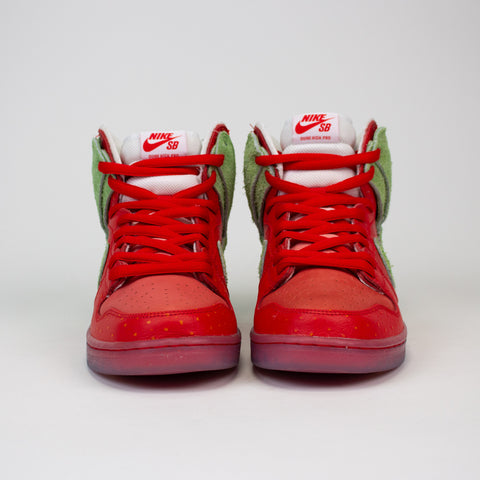 Nike SB Dunk High Strawberry Cough