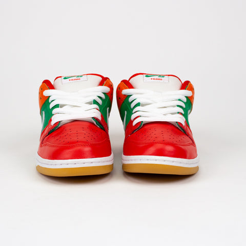 Nike SB Dunk Low 7-Eleven