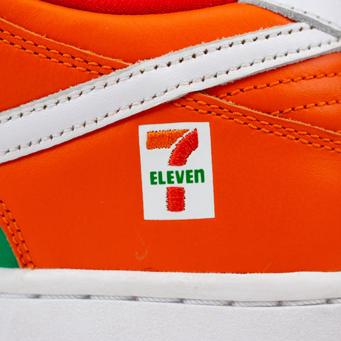 Nike SB Dunk Low 7-Eleven