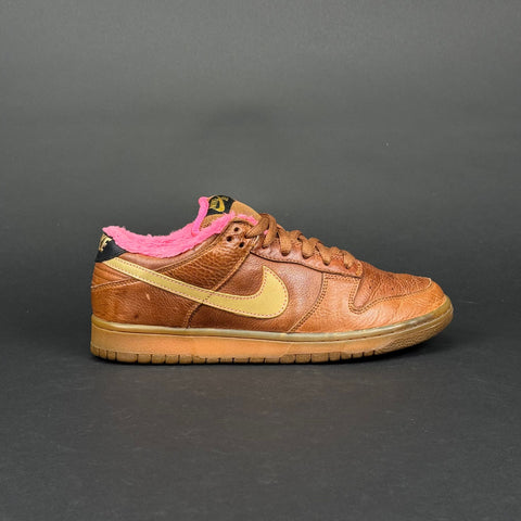 Nike SB Dunk Low Gibson Guitar Case