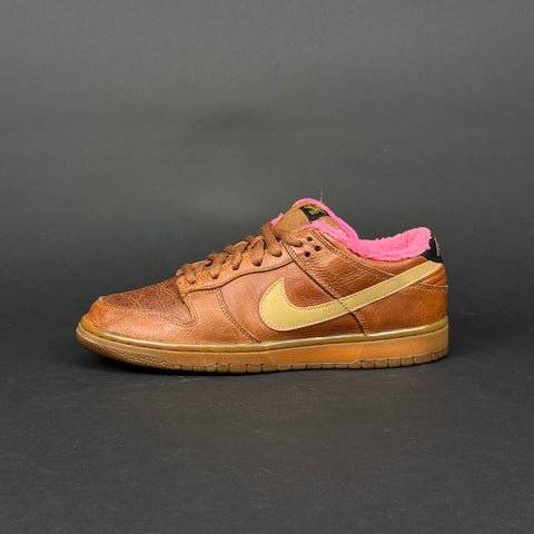 Nike SB Dunk Low Gibson Guitar Case