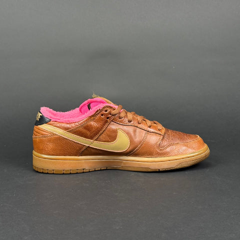 Nike SB Dunk Low Gibson Guitar Case