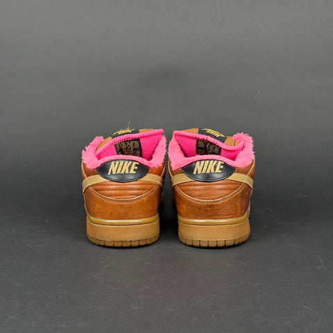 Nike SB Dunk Low Gibson Guitar Case