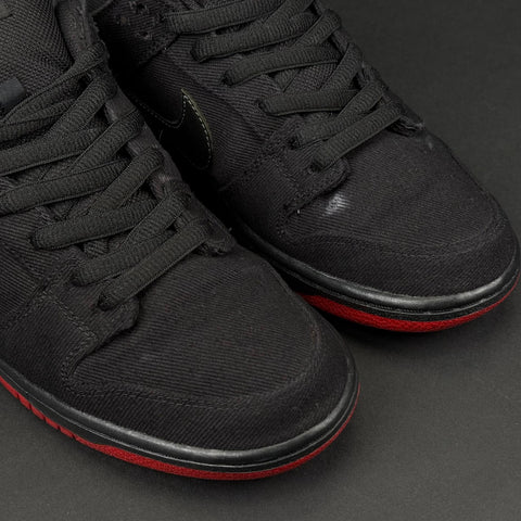 Nike SB Dunk Low Levi's Black Denim