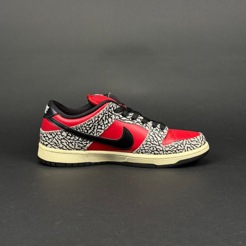 Nike SB Dunk Low Supreme Red Cement