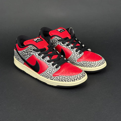 Nike SB Dunk Low Supreme Red Cement