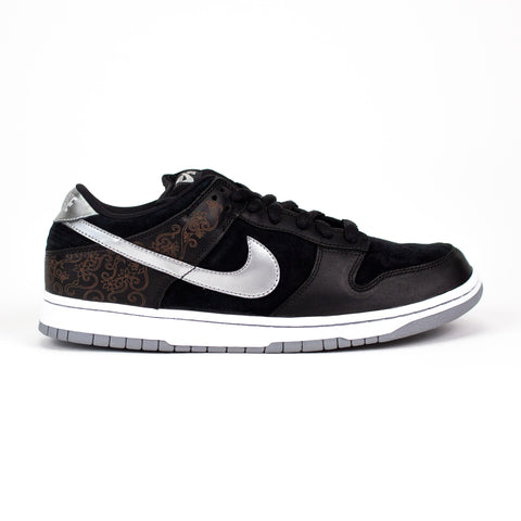 Nike SB Dunk Low Takashi 2
