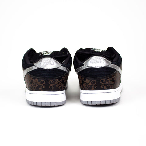 Nike SB Dunk Low Takashi 2