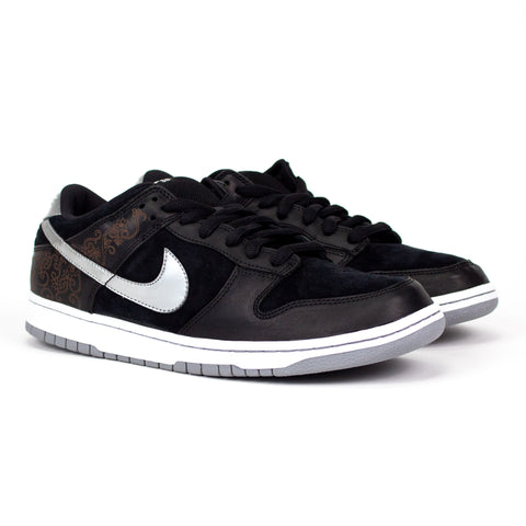 Nike SB Dunk Low Takashi 2