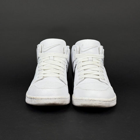 Nike Dunk Lux Chukka Riccardo Tisci White Black