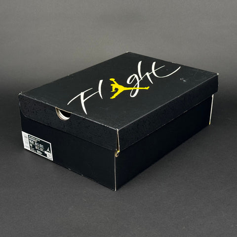 Jordan 4 Retro Thunder (2023)