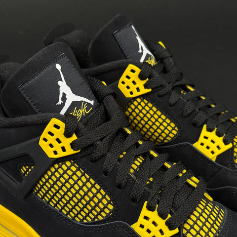 Jordan 4 Retro Thunder (2023)
