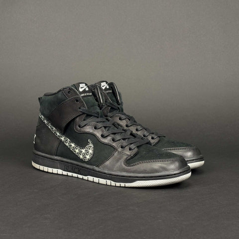 Nike SB Dunk High Black Bar