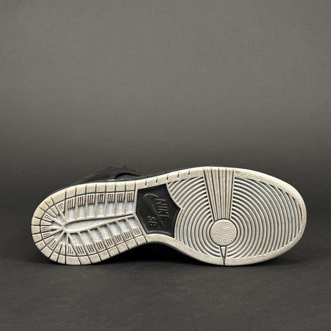 Nike SB Dunk High Black Bar