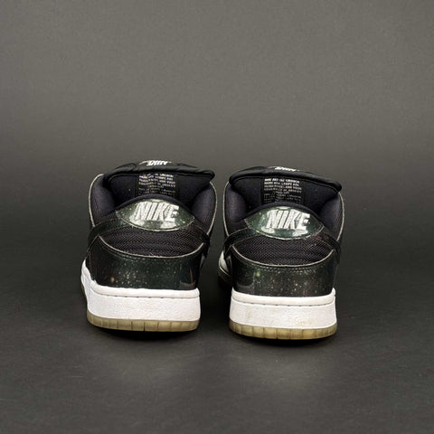 Nike SB Dunk Low 420 Intergalactic