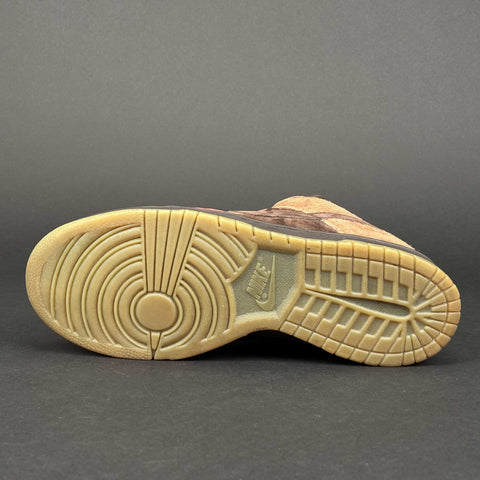 Nike SB Dunk Low Bison