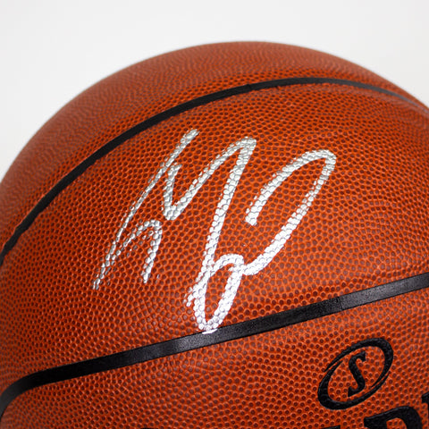 SHAQUILLE O'NEAL SIGNED BASKETBALL