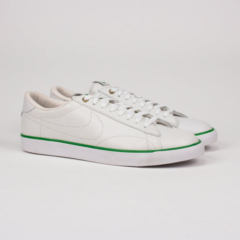Nike Tennis Classic AC LTR White Victory Green